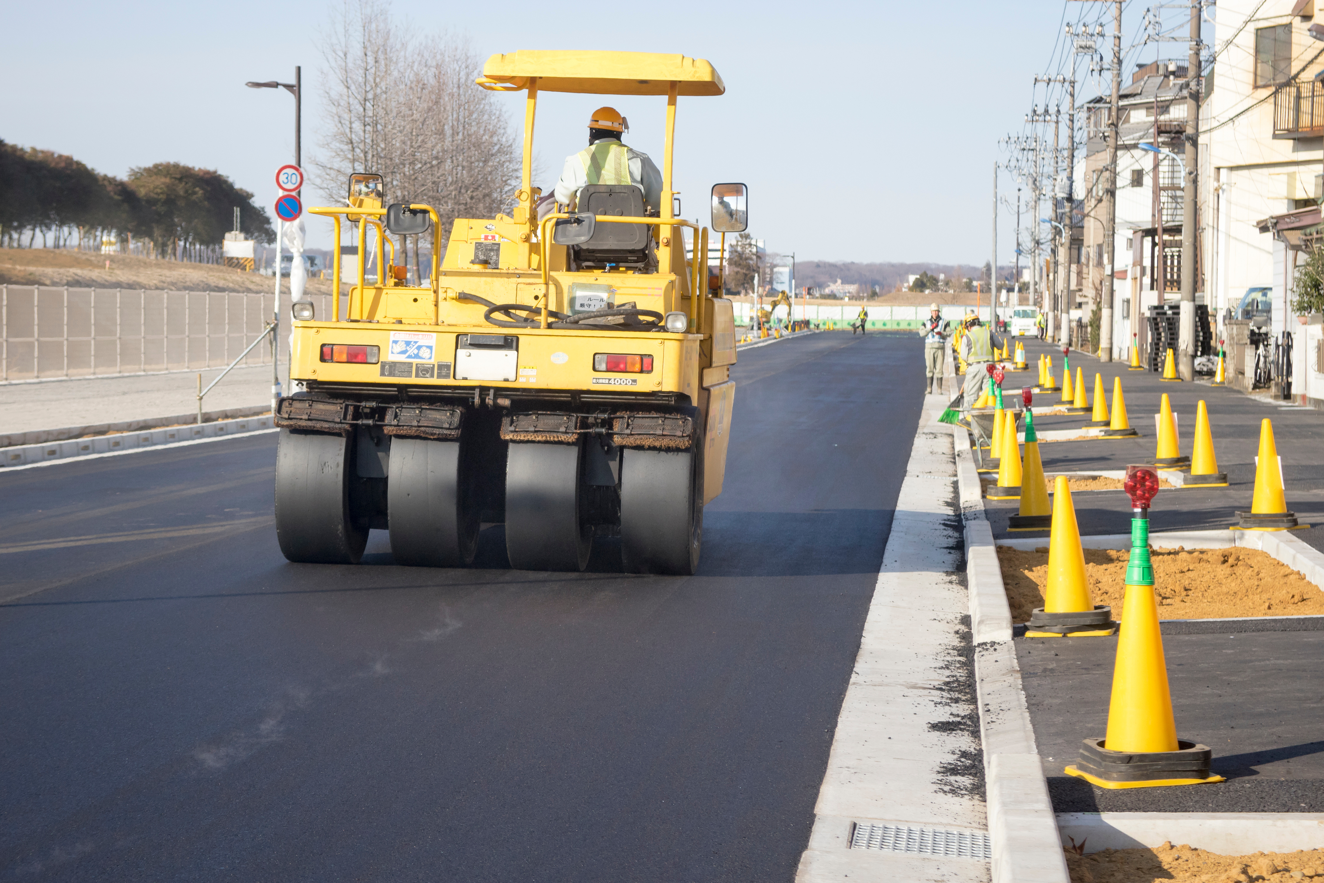 道路工事　ロードローラー